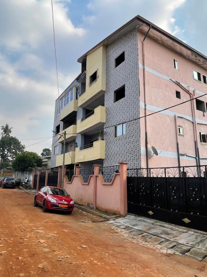 Ferienwohnung Les Logis De Nouvelle Route Bastos Yaoundé Exterior foto