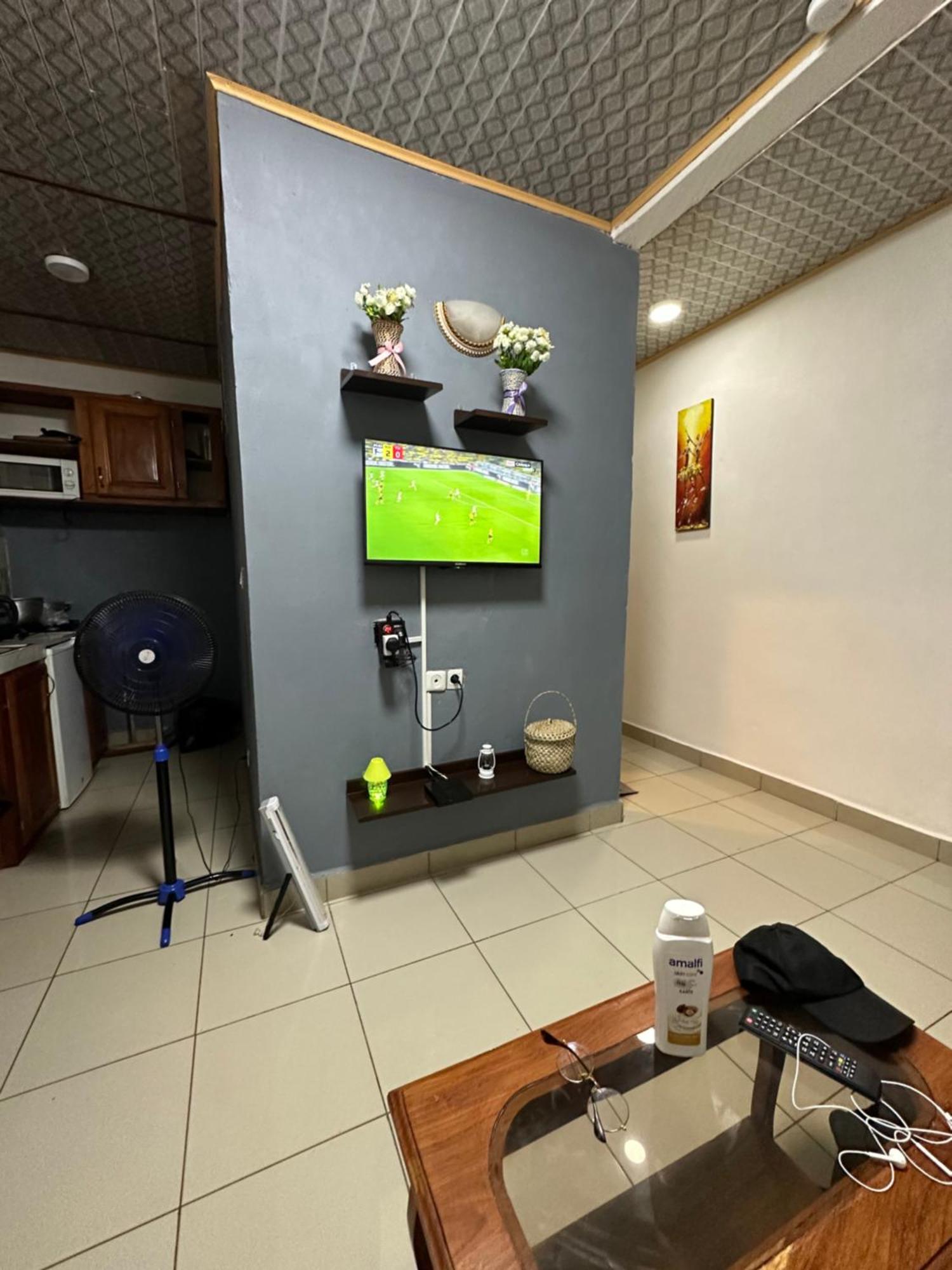 Ferienwohnung Les Logis De Nouvelle Route Bastos Yaoundé Exterior foto