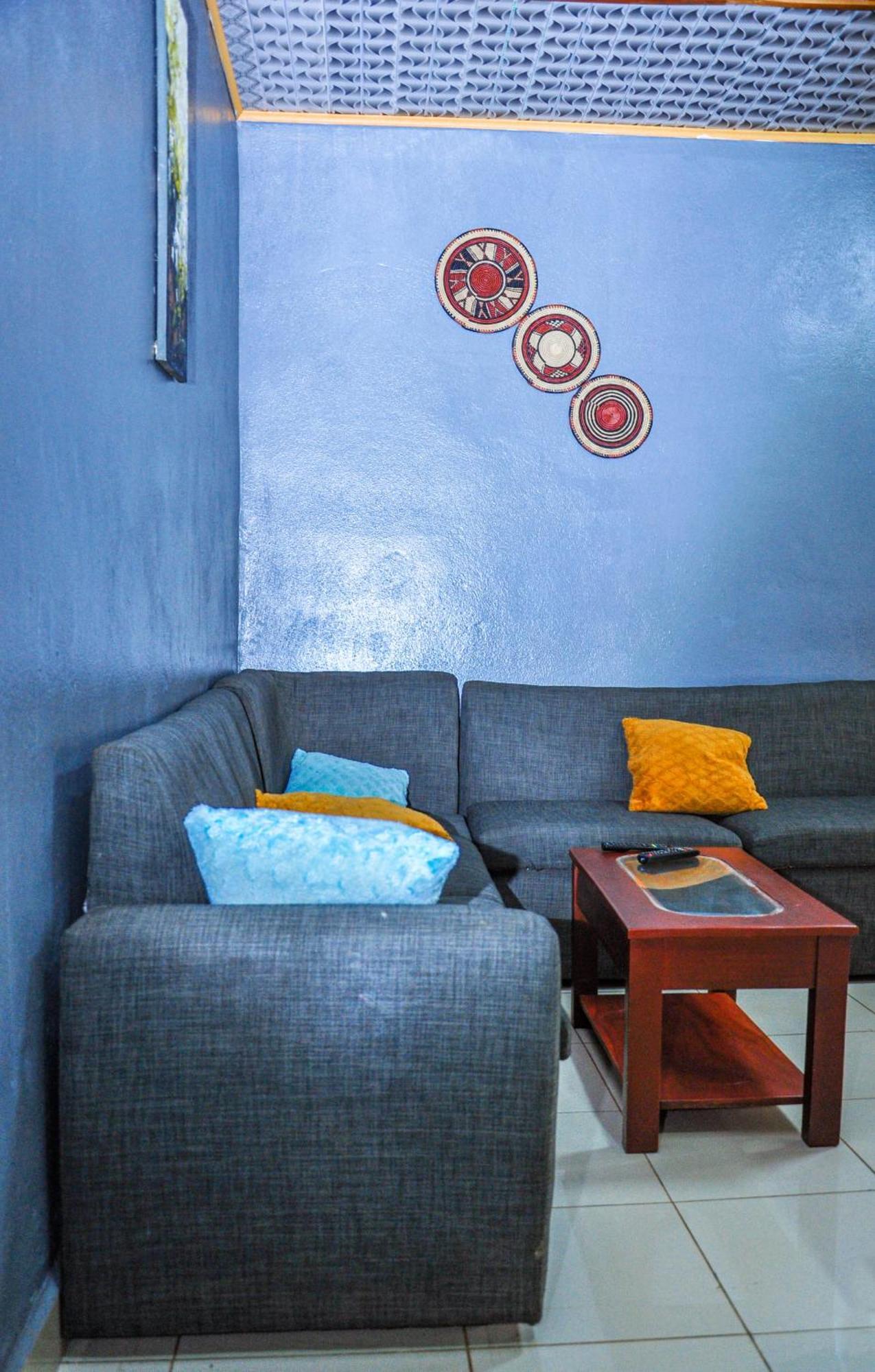 Ferienwohnung Les Logis De Nouvelle Route Bastos Yaoundé Exterior foto